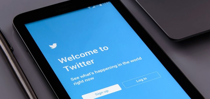 Image showing a tablet screen with 'Welcome to Twitter' written on it.