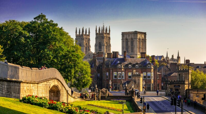 Image of York city showing the minster and the walls